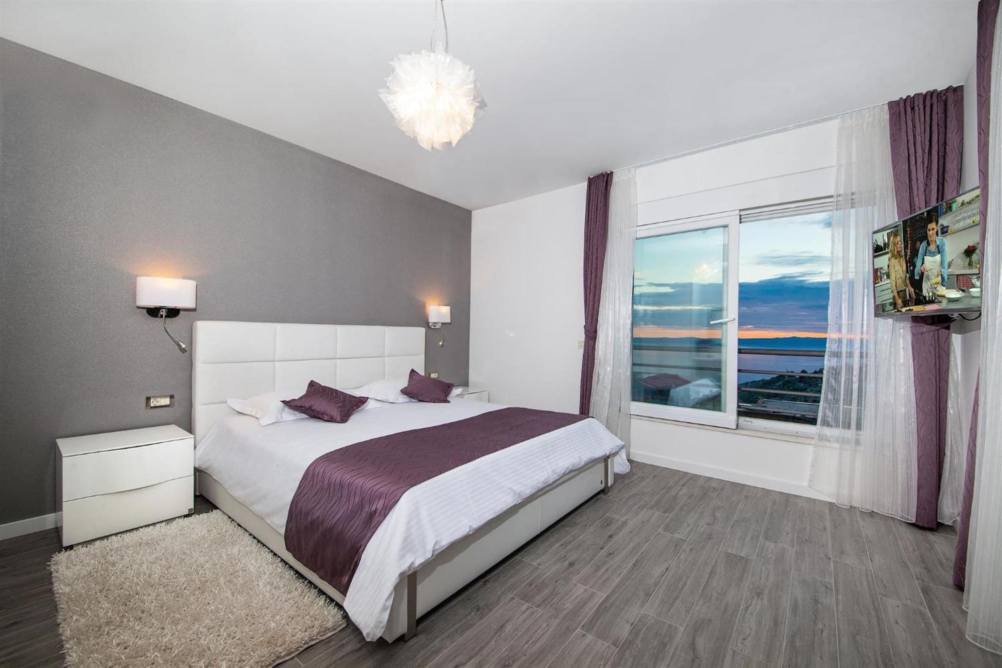 Villa Red With Pool And Sea View *