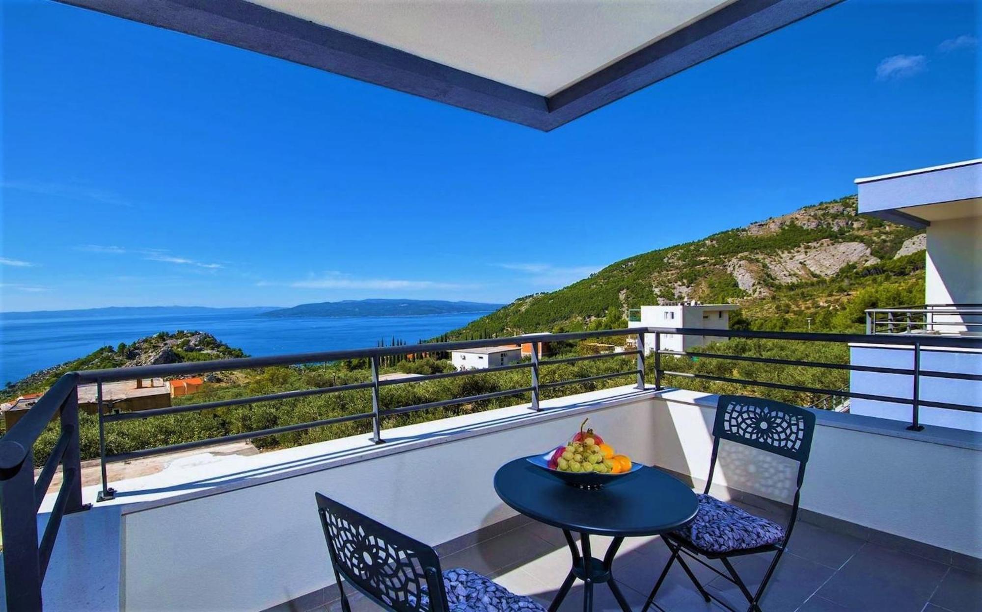Red With Pool And Sea View